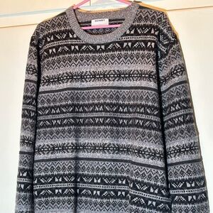 Old Navy Pullover Sweater